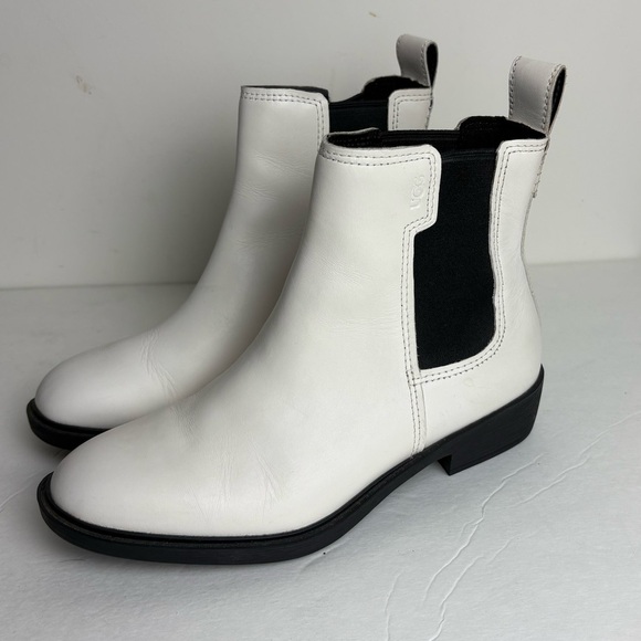 Ugg Women's Emmeth White Leather Almond Toe Pull On Chelsea Boot Size 7.5 - Picture 4 of 8